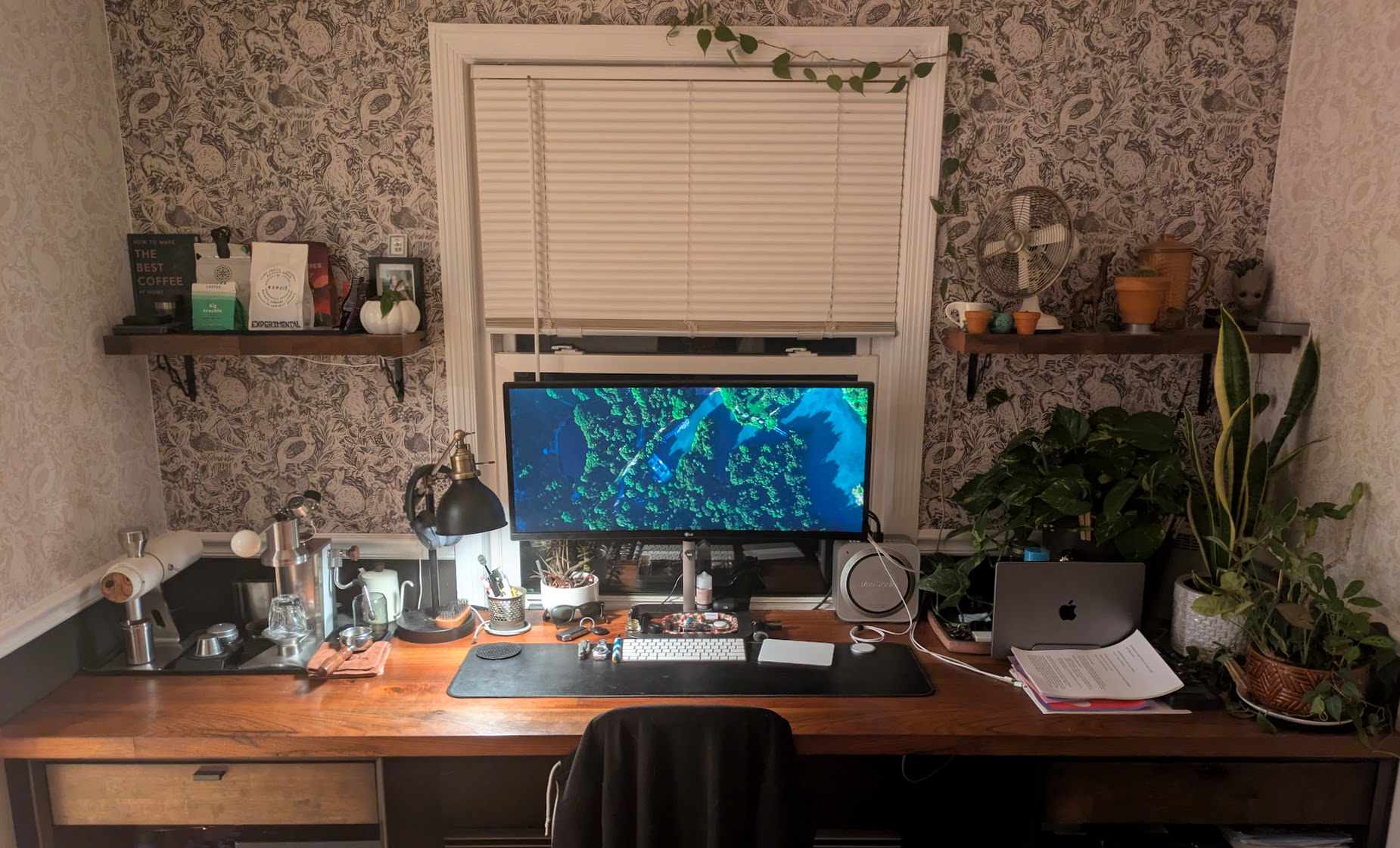 The Loooong Desk Project